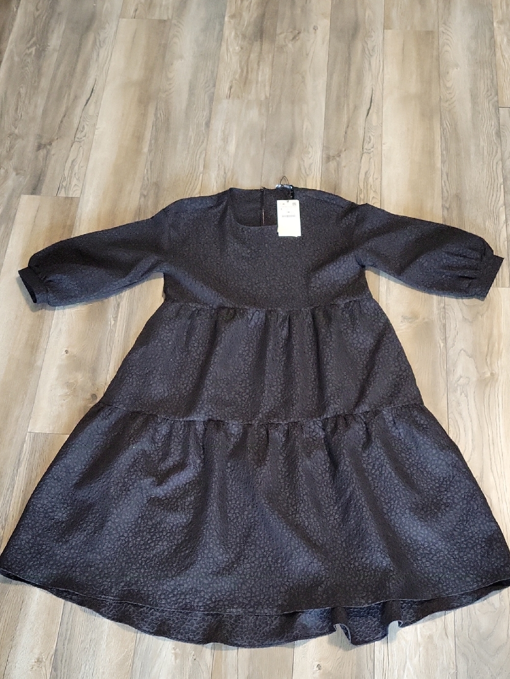 Zara Black Textured Tiered Midi Dress